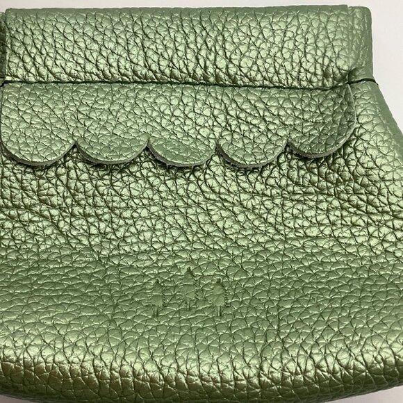 Portland Leather Goods Metallic Green Scalloped Leather Coin Purse Penny Pouch - Picture 2 of 11